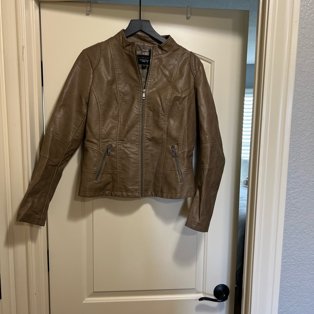 Cute Leather Jacket - Picture 2 of 3